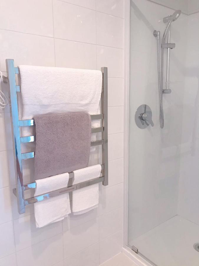 شقة Bright Eden Park Two Bed Townhouse Private Parking أوكلاند المظهر الخارجي الصورة